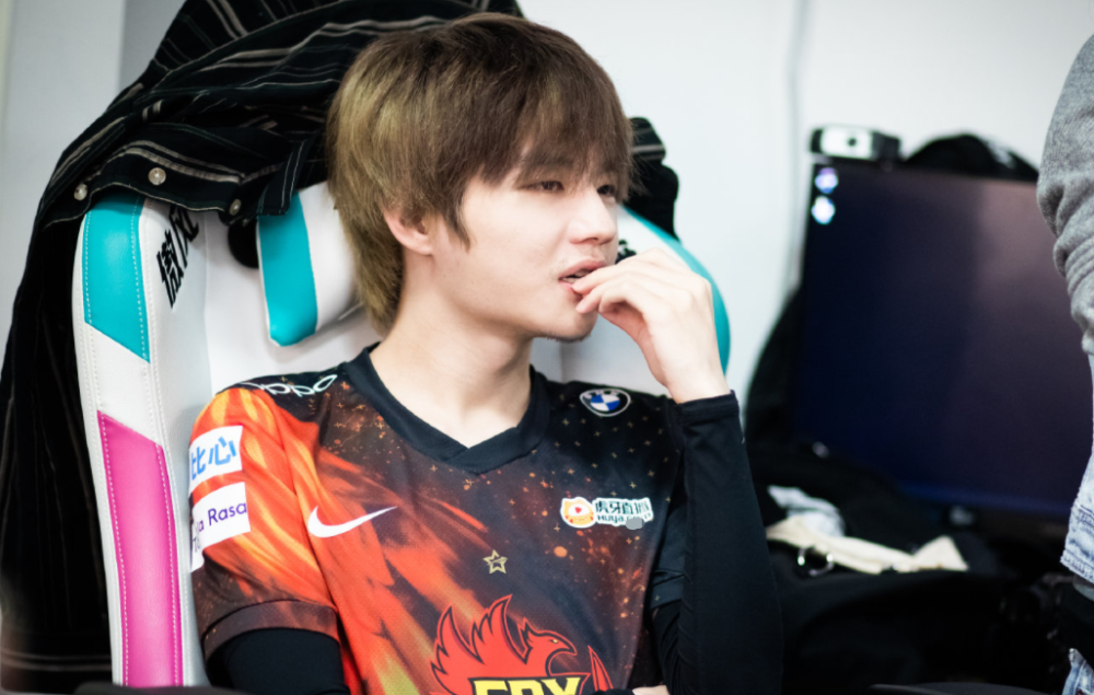 九游中国官网-关于中国队前途光明！，Doinb新星重返赛场表现突出气势如虹延续的信息