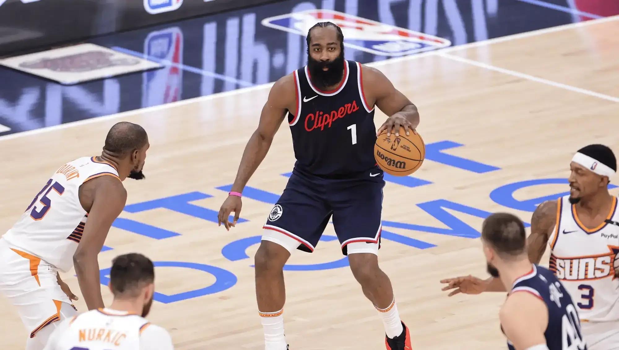 包含日本队不断突破！，哈登连续三场比赛得分超过出色发挥观众掌声雷动的词条